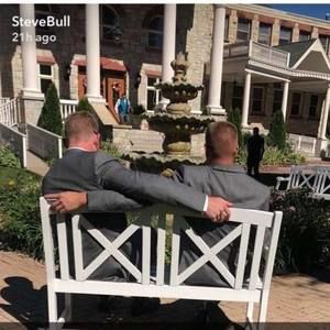 Meet your Posher, Eric